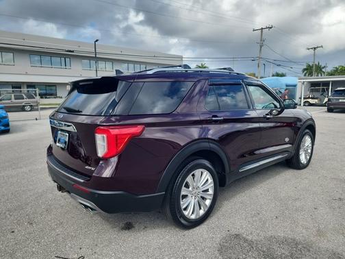 JEWEL RED MET TINTED CC 2023 Ford Explorer KING RANCH