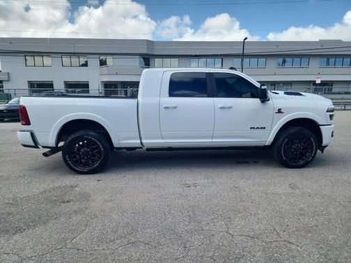 Bright White Clearcoat 2026 RAM 2500 LIMITED