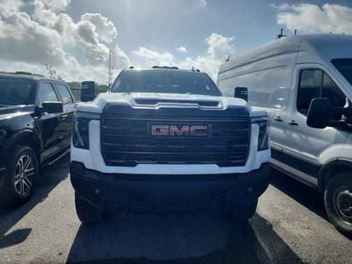 Summit White 2025 GMC Sierra 1500 AT4X