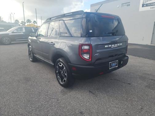 CARBONIZED GRAY METALLIC 2021 Ford Bronco Sport OUTER BANKS