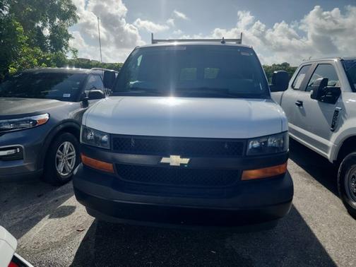 Summit White 2020 Chevrolet Express 2500 WORK VAN