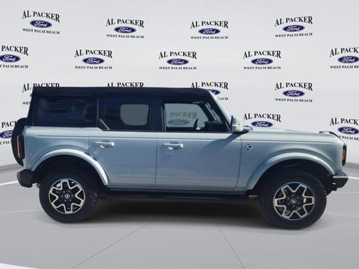 CACTUS GRAY 2024 Ford Bronco OUTER BANKS