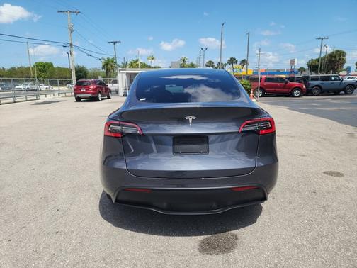 2021 Tesla Model Y Standard Range