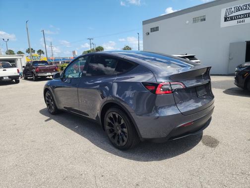 2021 Tesla Model Y Standard Range