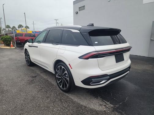 2024 Lincoln Nautilus BLACK LABEL