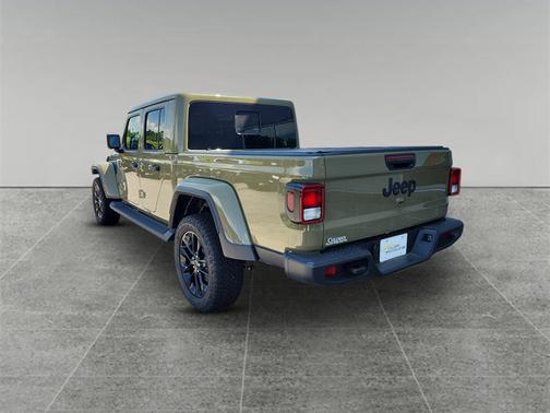 2025 Jeep Gladiator Nighthawk