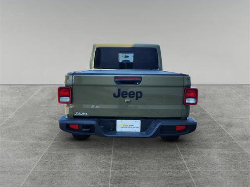 2025 Jeep Gladiator Nighthawk
