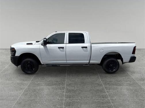 2025 RAM 2500 Tradesman Crew Cab 4x4 6'4' Box