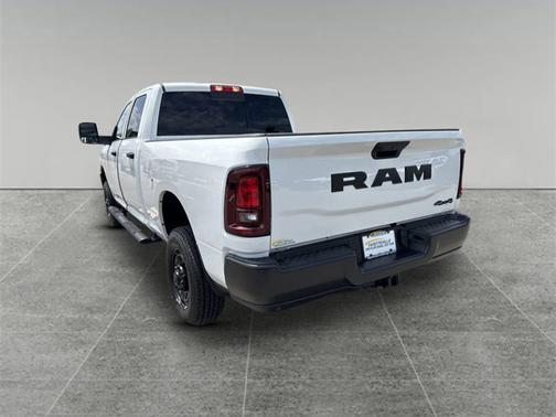 2025 RAM 2500 Tradesman Crew Cab 4x4 6'4' Box