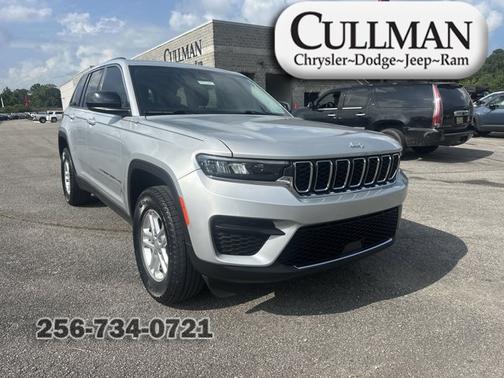 2024 Jeep Grand Cherokee Laredo