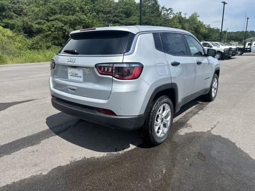 2025 Jeep Compass Sport