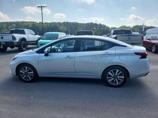 2023 Nissan Versa 1.6 SV