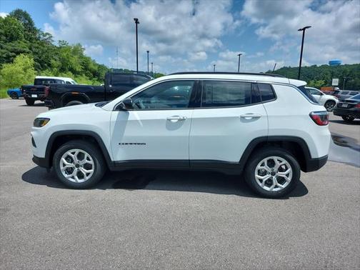 2025 Jeep Compass Latitude