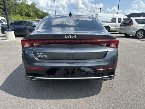 2022 Kia K5 EX