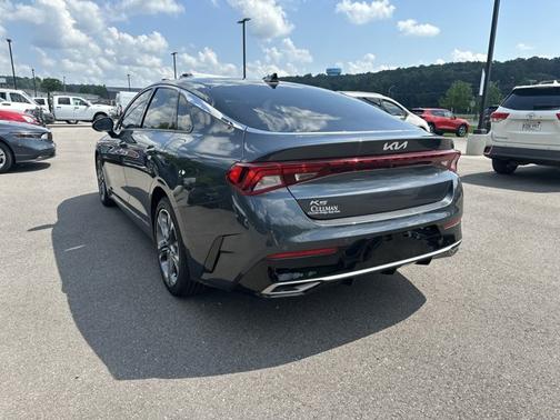 2022 Kia K5 EX