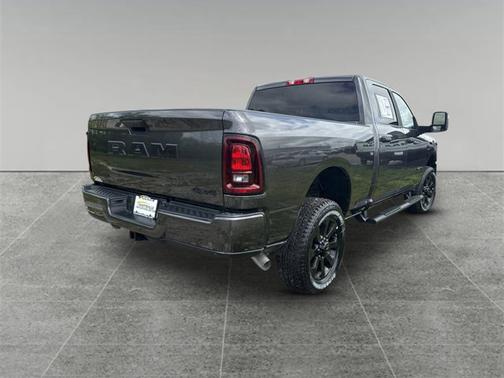 2025 RAM 2500 Big Horn Crew Cab 4x4 6'4' Box