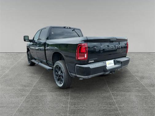 2025 RAM 2500 Big Horn Crew Cab 4x4 6'4' Box