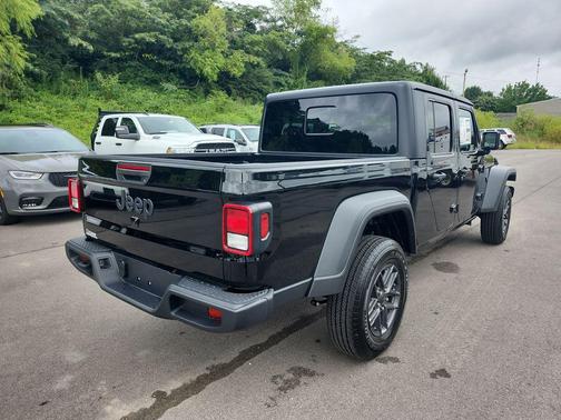 2025 Jeep Gladiator Sport S