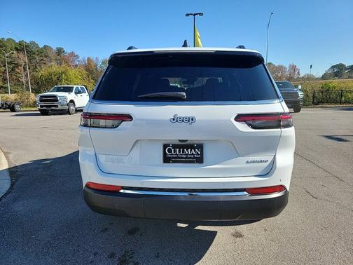 2025 Jeep Grand Cherokee L Laredo
