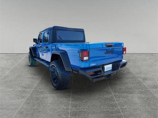 2022 Jeep Gladiator Sport