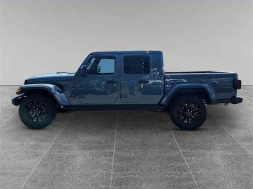 2025 Jeep Gladiator Nighthawk