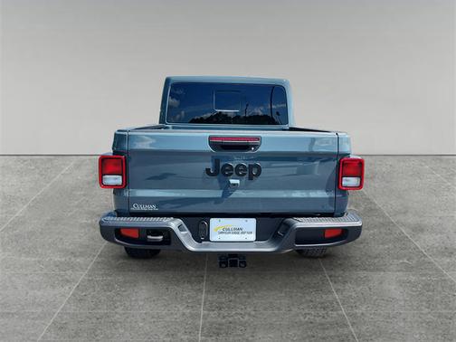 2025 Jeep Gladiator Nighthawk