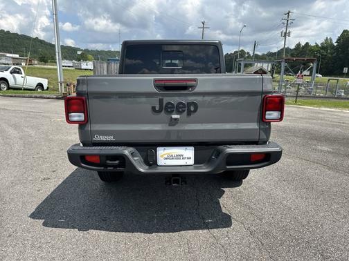 2022 Jeep Gladiator Sport S