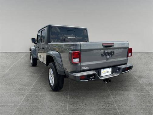 2022 Jeep Gladiator Sport S