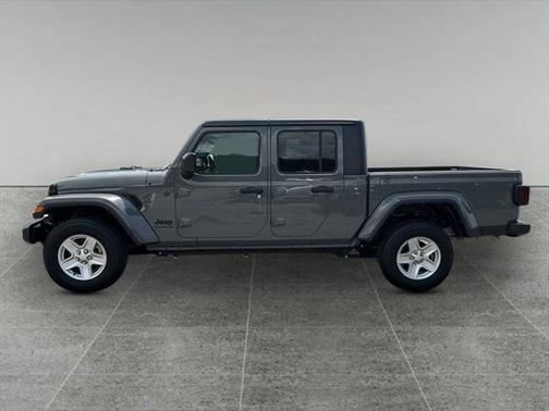 2022 Jeep Gladiator Sport S