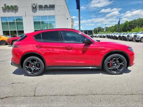 2024 Alfa Romeo Stelvio Veloce AWD