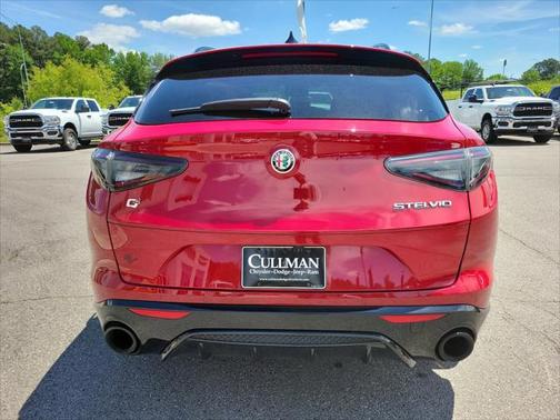 2024 Alfa Romeo Stelvio Veloce AWD