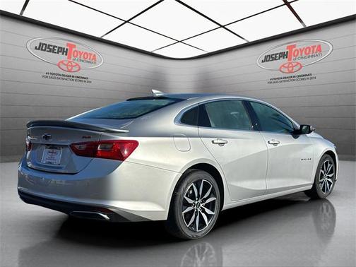 2021 Chevrolet Malibu FWD RS