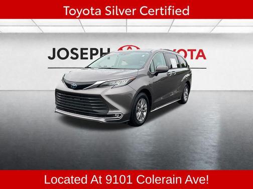 Predawn Gray Mica 2022 Toyota Sienna XLE