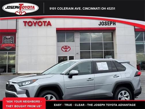 2022 Toyota RAV4 LE