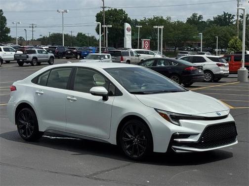 2024 Toyota Corolla Hybrid SE