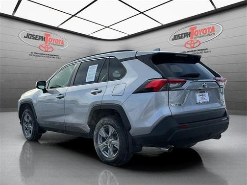 2023 Toyota RAV4 Hybrid XLE