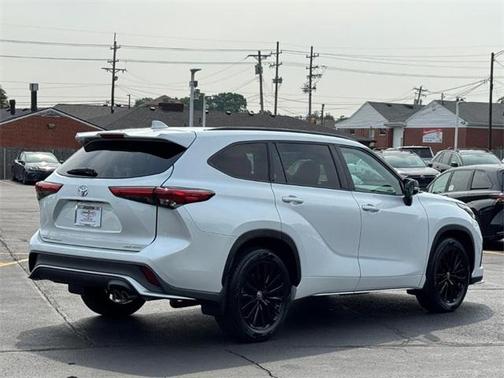 2023 Toyota Highlander XSE
