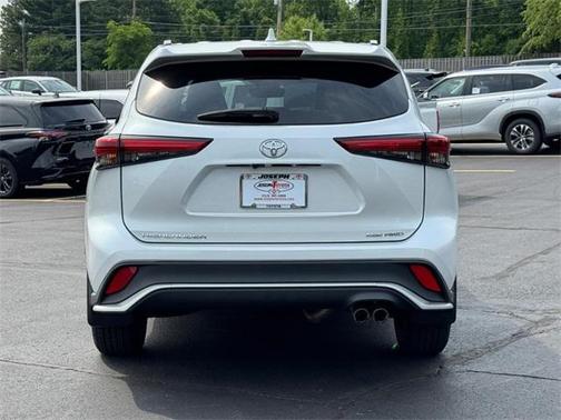 2023 Toyota Highlander XSE