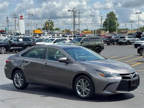 2016 Toyota Camry SE