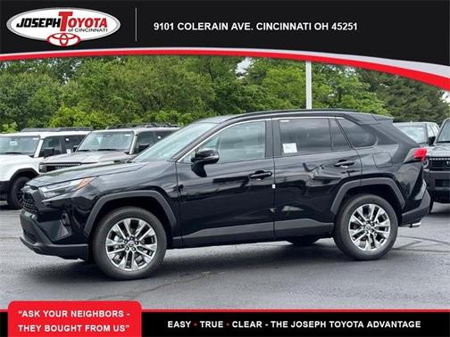2025 Toyota RAV4 XLE Premium