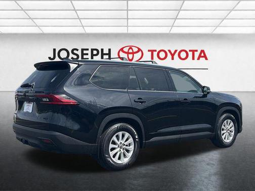 Midnight Black Metallic 2025 Toyota Grand Highlander Hybrid XLE