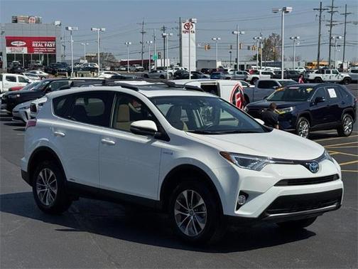 2017 Toyota RAV4 Hybrid XLE