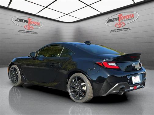 2024 Toyota GR86 Premium