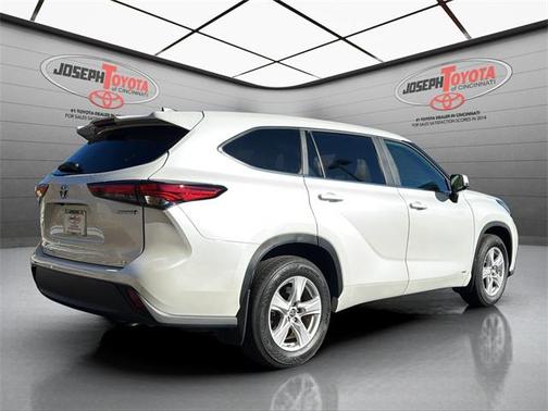 2023 Toyota Highlander Hybrid LE