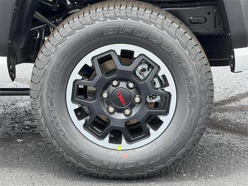 2025 Toyota Tacoma TRD Off Road