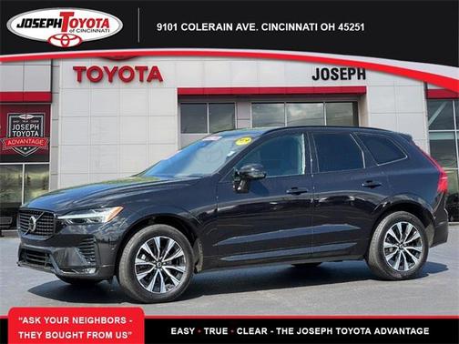2023 Volvo XC60 B5 Plus Dark Theme
