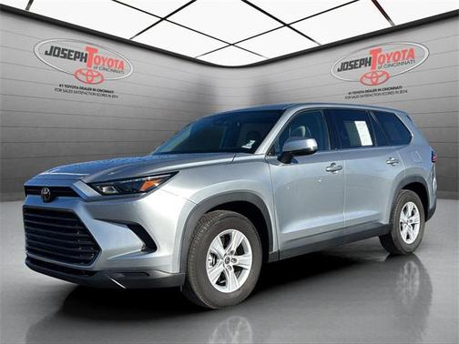 2025 Toyota Highlander LE