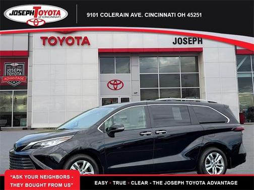 2022 Toyota Sienna Limited 7-Passenger