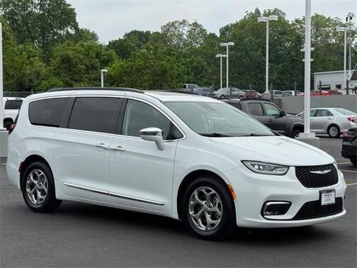 2022 Chrysler Pacifica Limited