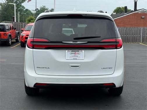 2022 Chrysler Pacifica Limited